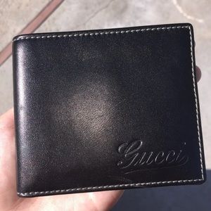 GUCCI MEN’S BLACK LEATHER WALLET